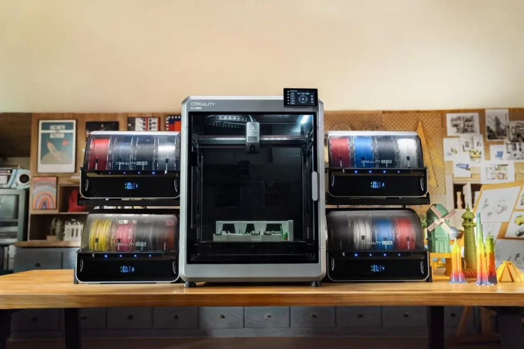 creality k2 plus em uma ancada maker com 4 ams