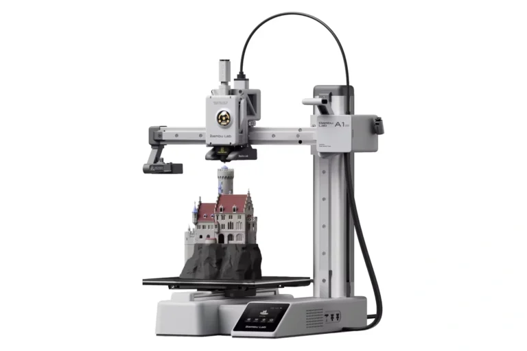 impressora 3d bambulab a1 imprimindo um castelo colorido